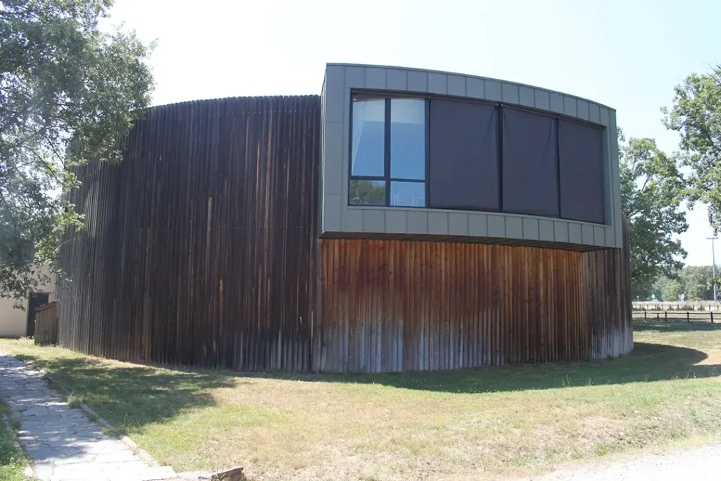 Casa del Parque Lago de Sanabria y Sierras Segundera y Porto (Rabinillo) - Iberlobo on Bike