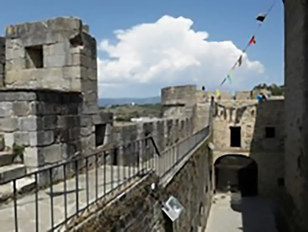 Castillo de Puebla de Sanabria - Iberlobo on Bike