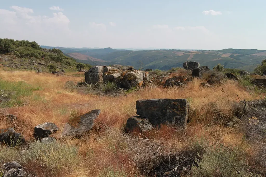 Castro de El Pedroso (San Martín del Pedroso) - Iberlobo on Bike