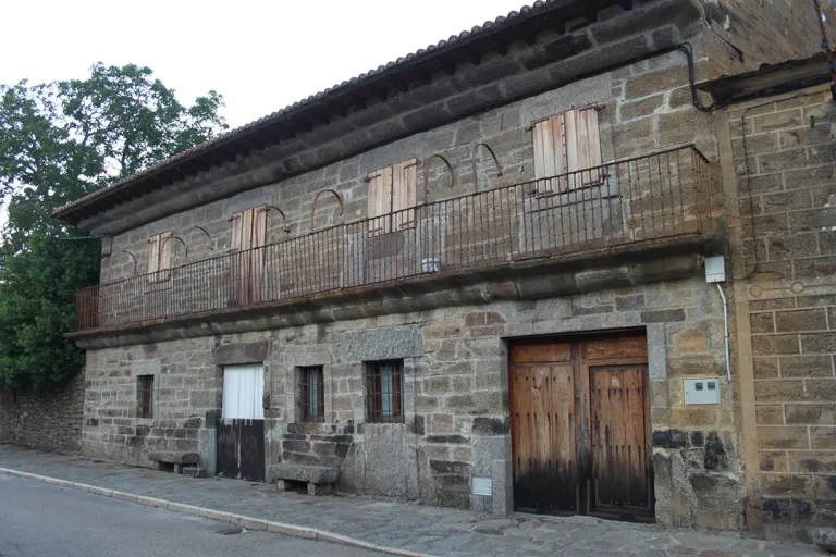 Conjunto histórico de Villardeciervos - Iberlobo on Bike