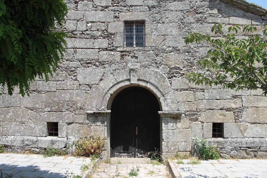 Ermita del Cristo del Campo (San Vitero) - Iberlobo on Bike