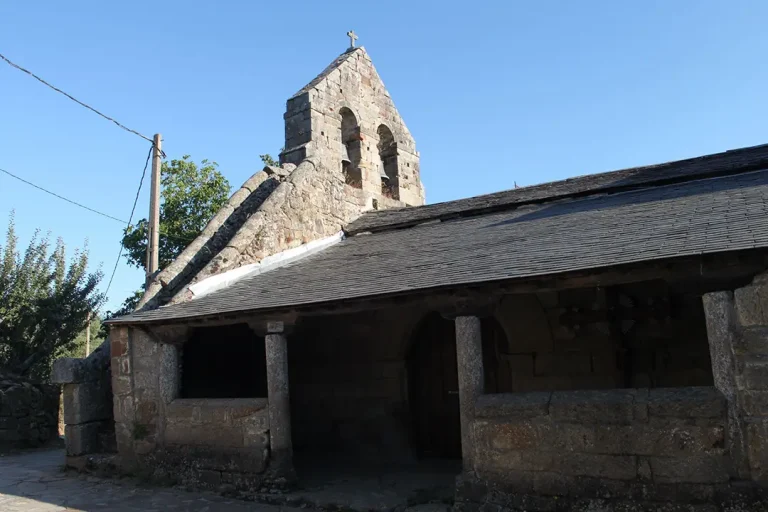 Iglesia de Santa Colomba (Rosinos de la Requejada) - Iberlobo on Bike