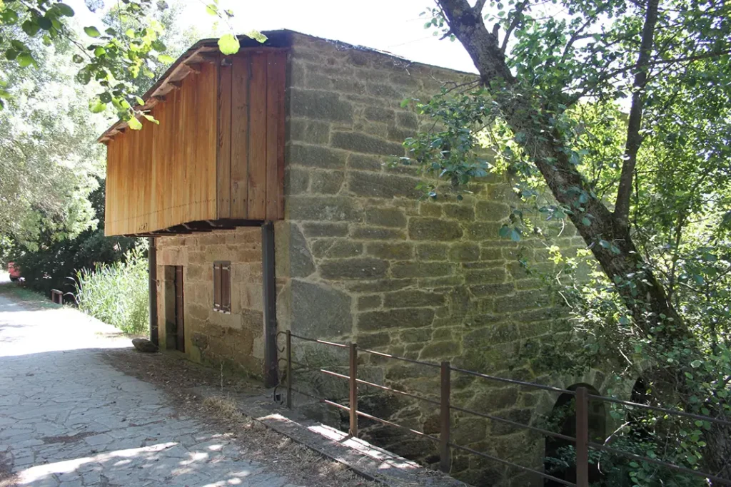 Molino de Galende - Iberlobo on Bike
