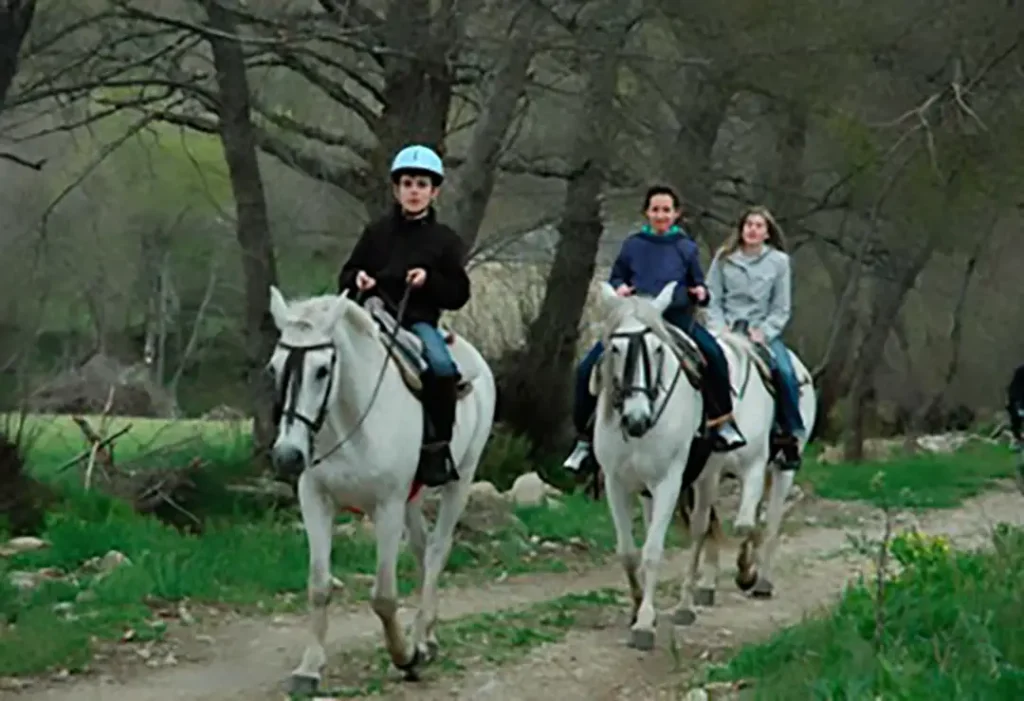 Paseos a caballo por el entorno del Lago de Sanabria - Iberlobo on Bike
