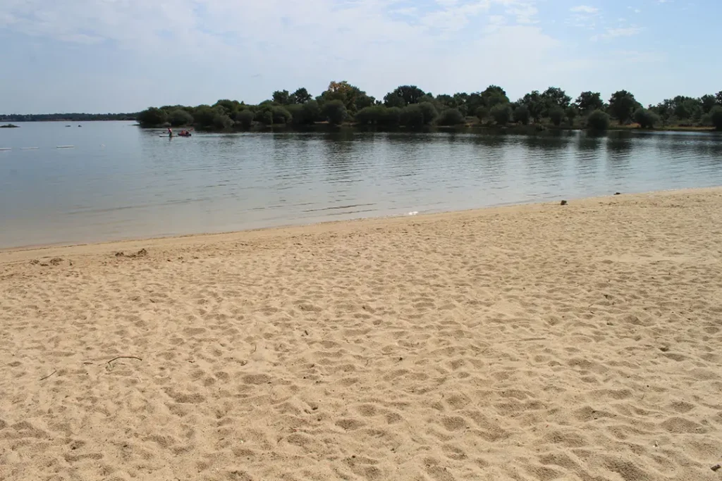 Playa de los Molinos (Embalse de Valparaíso - Villardeciervos) - Iberlobo on Bike