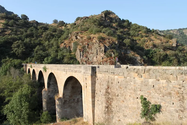 Puente de San Lorenzo - Iberlobo on Bike