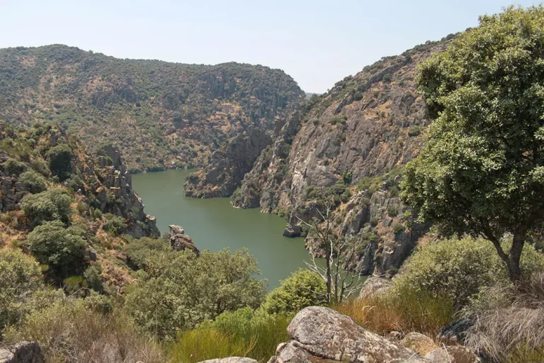 Ruta Mirado El Testero del Burro y Cascada de Aguas Bravas (Mámoles) - Iberlobo on Bike
