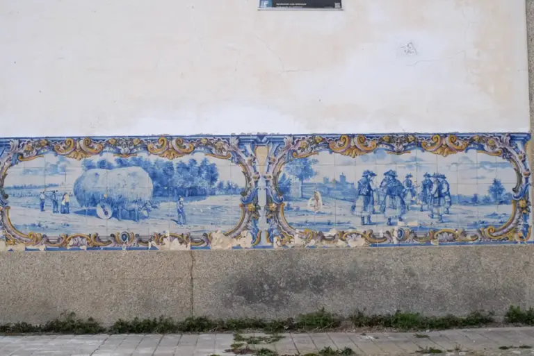 Antigua Estación de Ferrocarril de Duas Igrejas - Miranda - Iberlobo on Bike