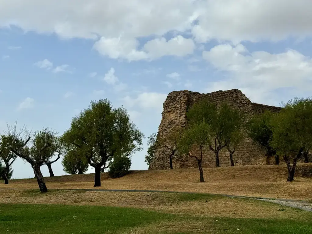 Castillo de Miranda do Douro - Iberlobo on Bike
