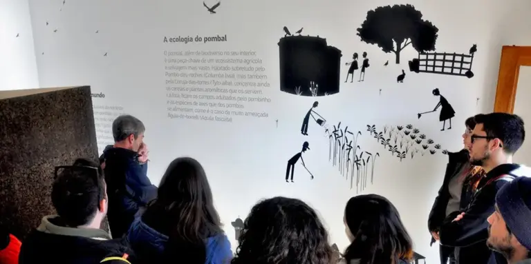 Centro Interpretativo dos Pombais en Uva - Iberlobo on Bike