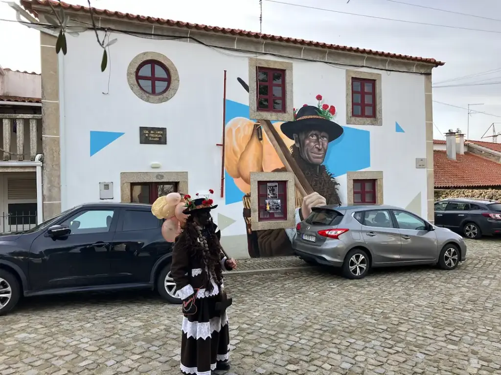 Fiesta de O Menino (Vila Chã da Braciosa) - Iberlobo on Bike