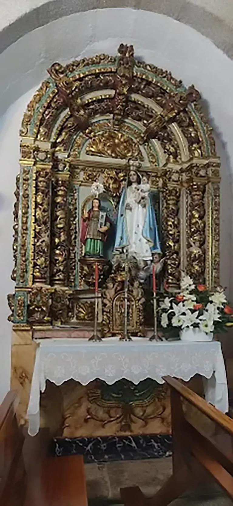 Iglesia Parroquial de Milhão / Iglesia de São Lourrenço - Iberlobo on Bike