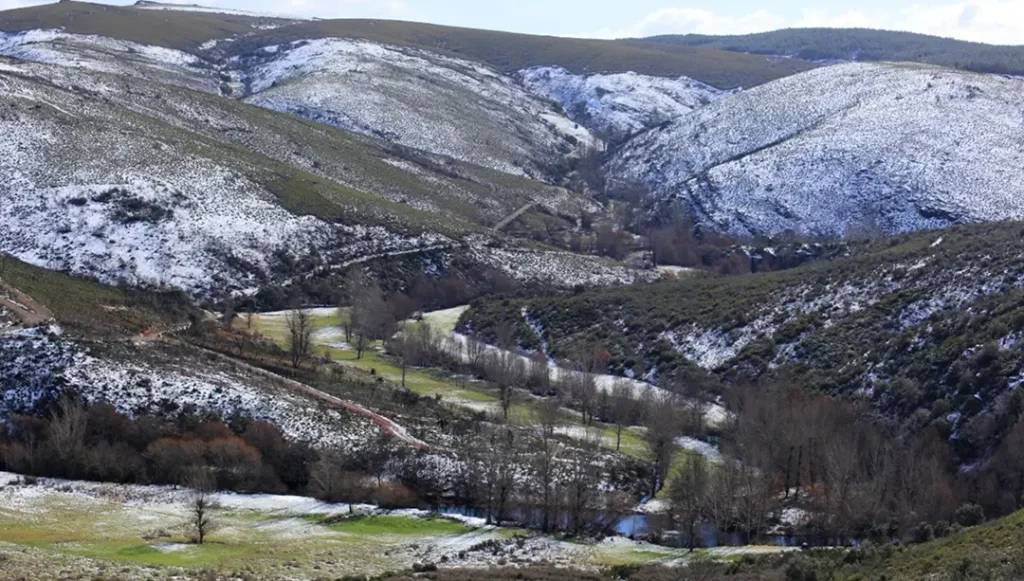 Mirador de Alto de Lagares (Bragança) - Iberlobo on Bike