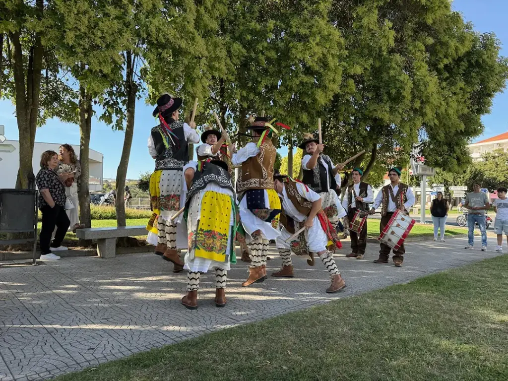 Pauliteiros en Miranda (Miranda do Douro) - Iberlobo on Bike