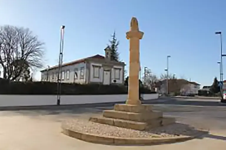 Pelourinho de Vimioso - Iberlobo on Bike