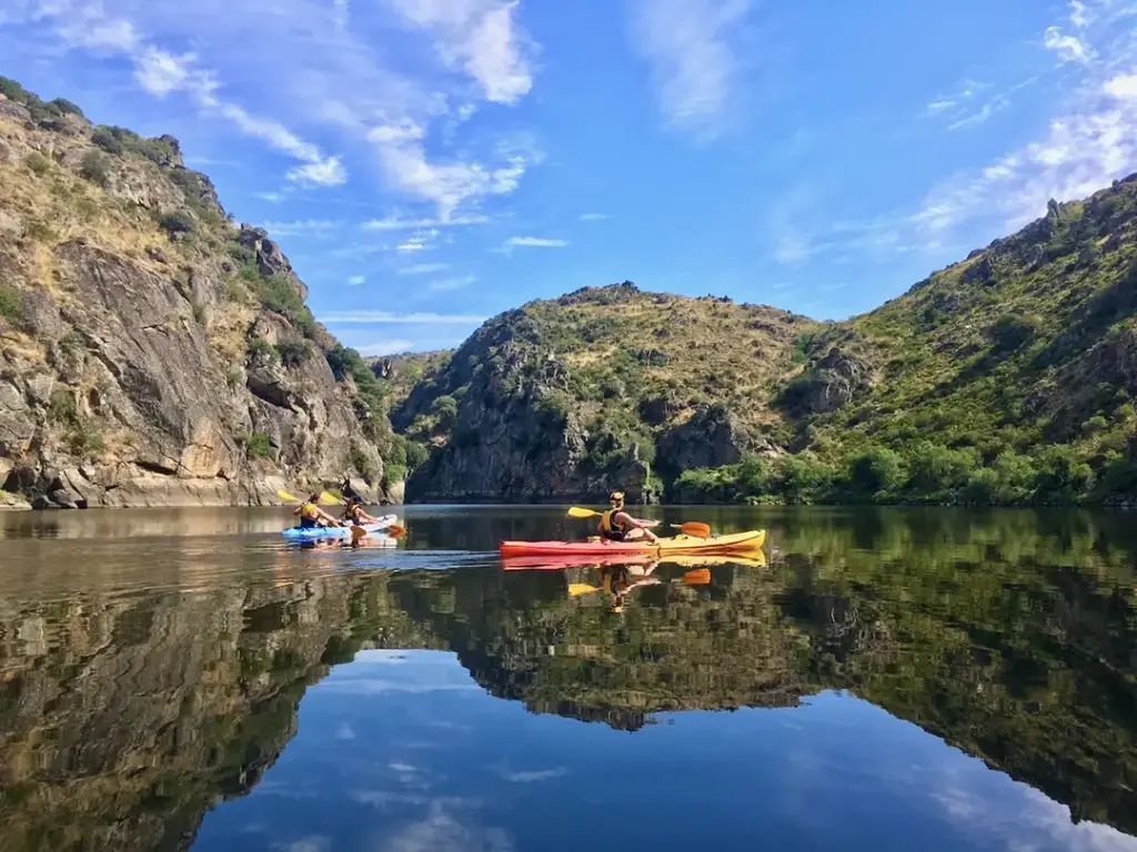 Piragüismo y Stand Up Paddle en Miranda do Douro - Iberlobo on Bike