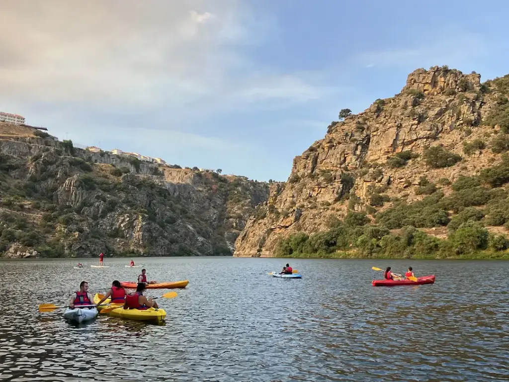 Piragüismo y Stand Up Paddle en Miranda do Douro - Iberlobo on Bike