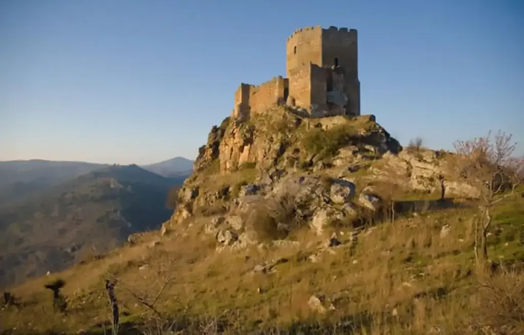 PR3 VMS - Dos pombáis de Uva ao Castelo de Algoso - Iberlobo on Bike