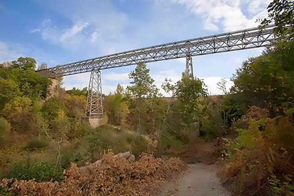 Puente Ferroviario de Remisquedo (Rebordãos) - Iberlobo on Bike
