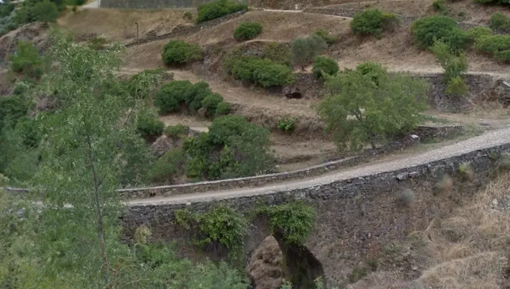 Puente de O Jorge (Bragança) - Iberlobo on Bike