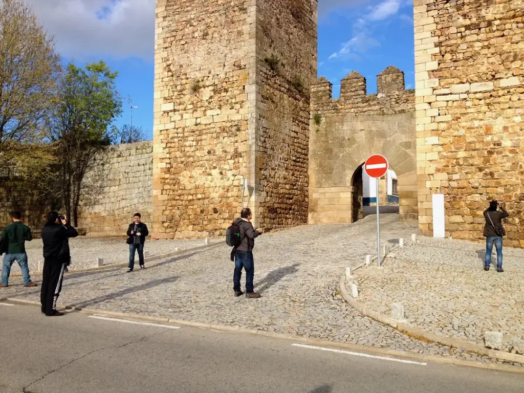 Puertas de A Senhora deo Amparo (Miranda do Douro) - Iberlobo on Bike